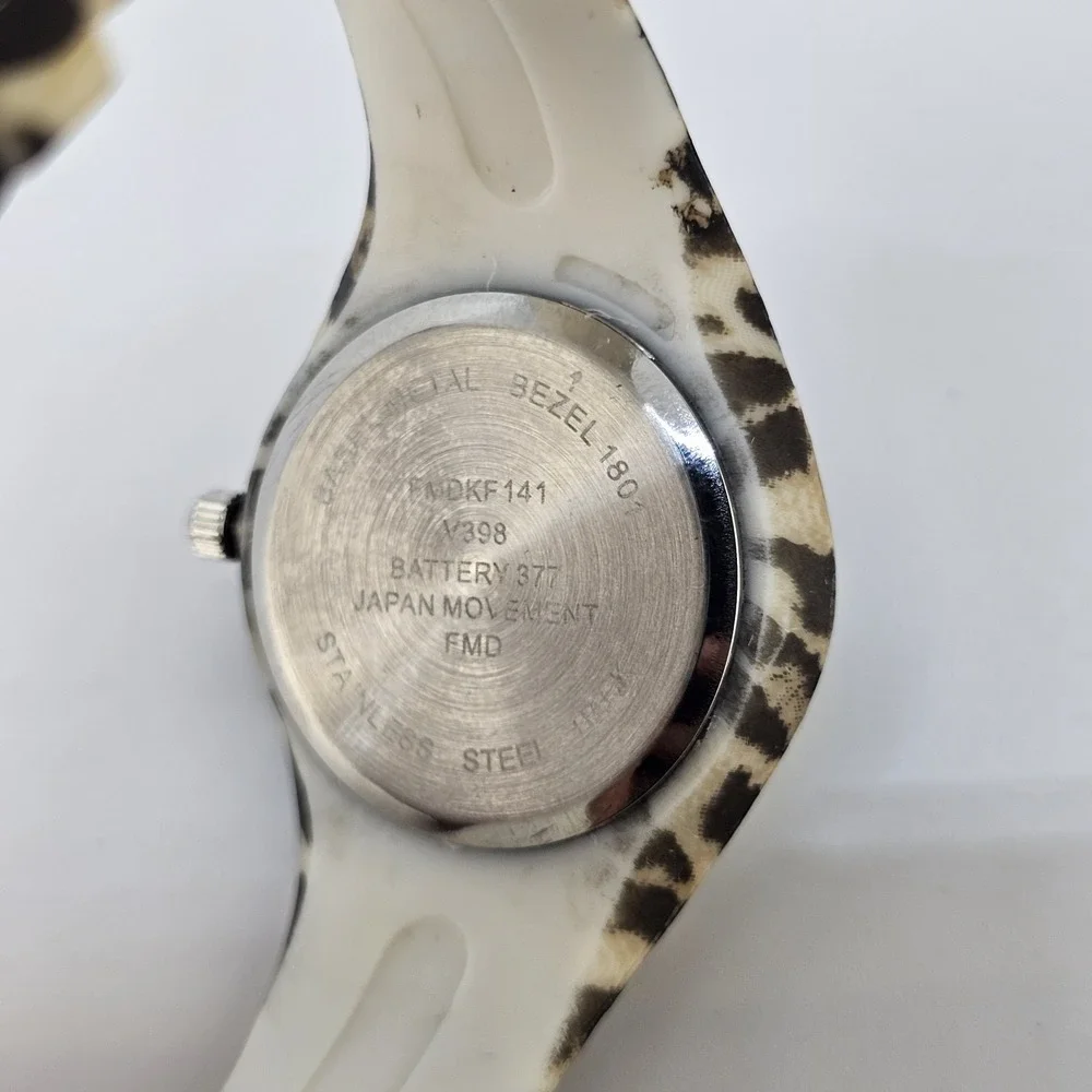 Women's Analog Watch 34MM White Dial Leopard Plastic Bands NEW Battery